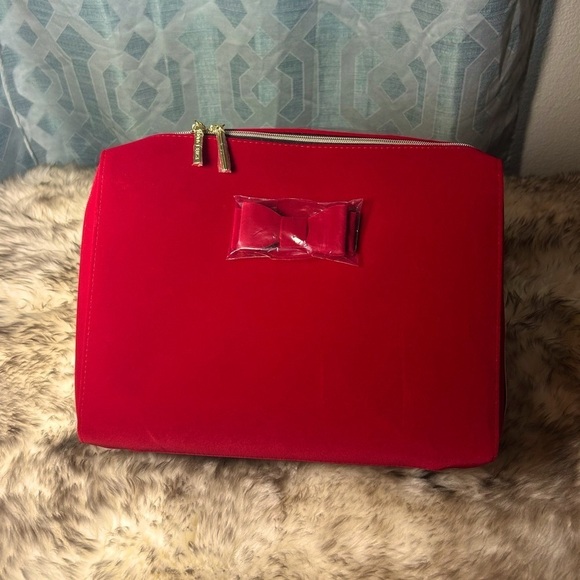 Velvety Red Estée Lauder Cosmetic Case Large, Handle, Bow, Gold Accented Zipper - Picture 1 of 16
